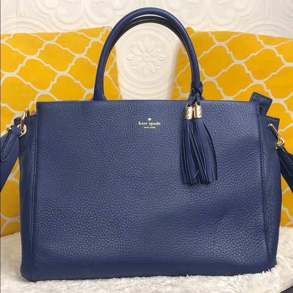 kate spade Handbags - 🌸OFFERS?🌸Kate Spade Pebbled Leather NavyBlue Bag